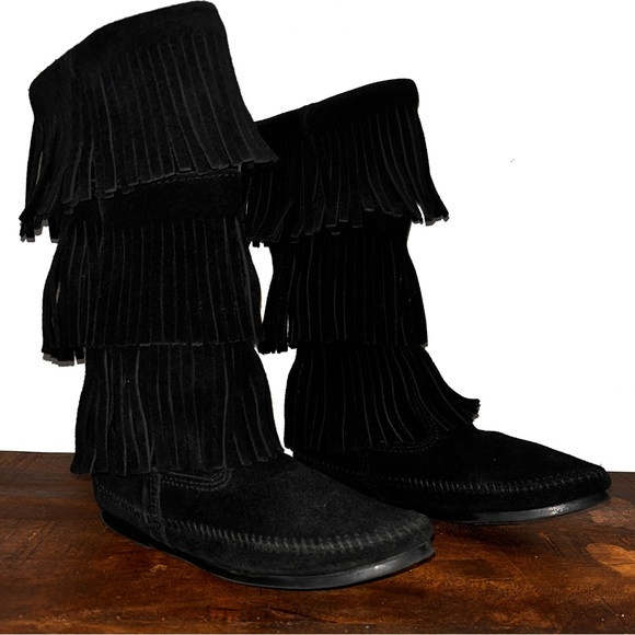 MINNETONKA 3 layer Fringe Suede leather Boots - Picture 4 of 10